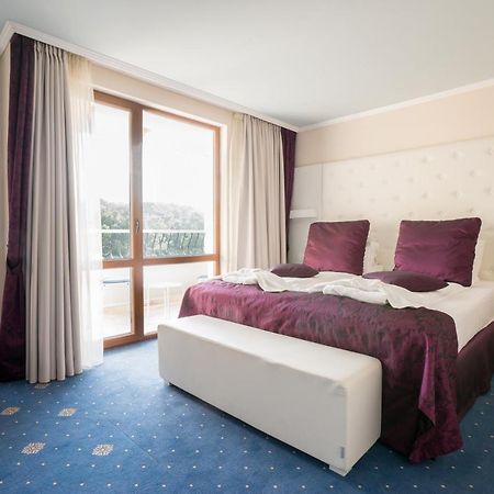 Perla Royal Hotel Приморсько Екстер'єр фото