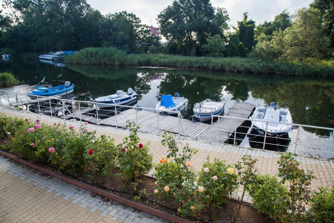Perla Royal Hotel Приморсько Екстер'єр фото