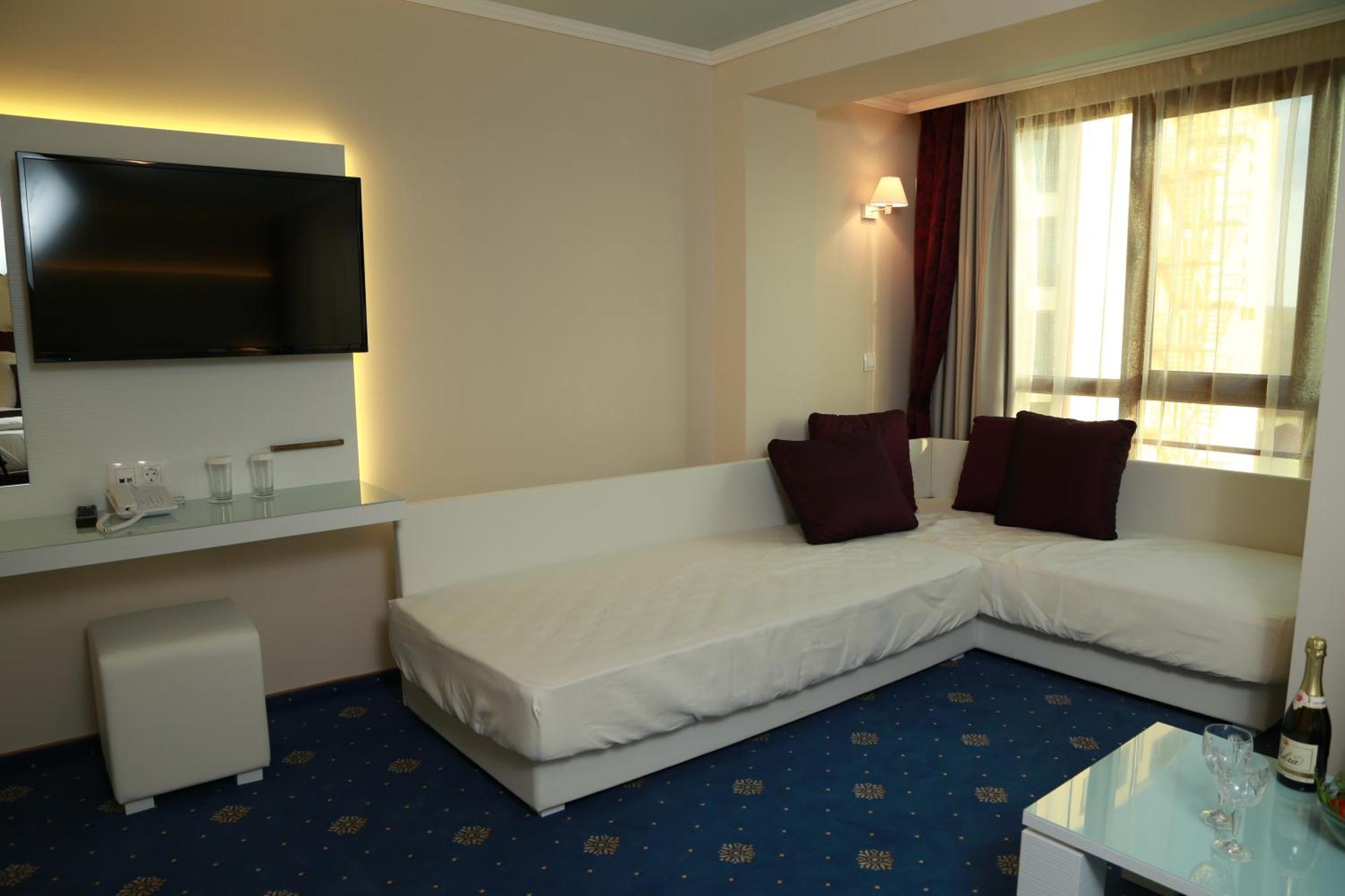 Perla Royal Hotel Приморсько Номер фото