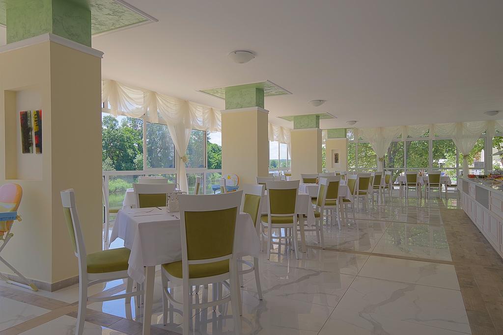 Perla Royal Hotel Приморсько Екстер'єр фото