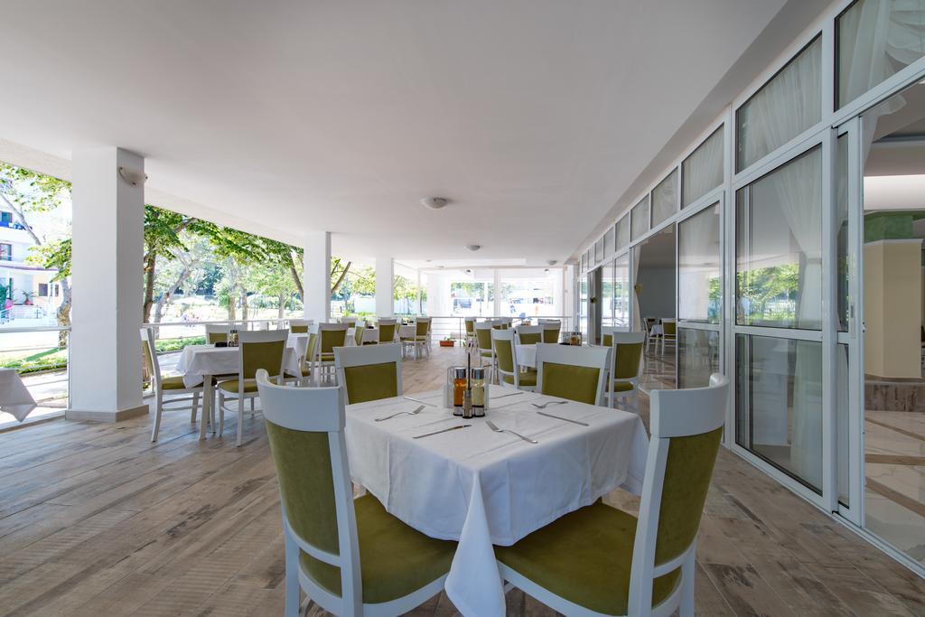 Perla Royal Hotel Приморсько Екстер'єр фото