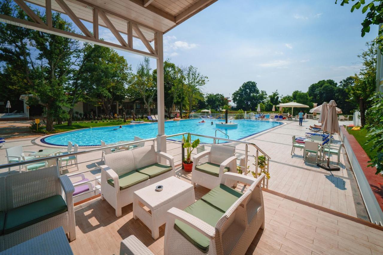 Perla Royal Hotel Приморсько Екстер'єр фото