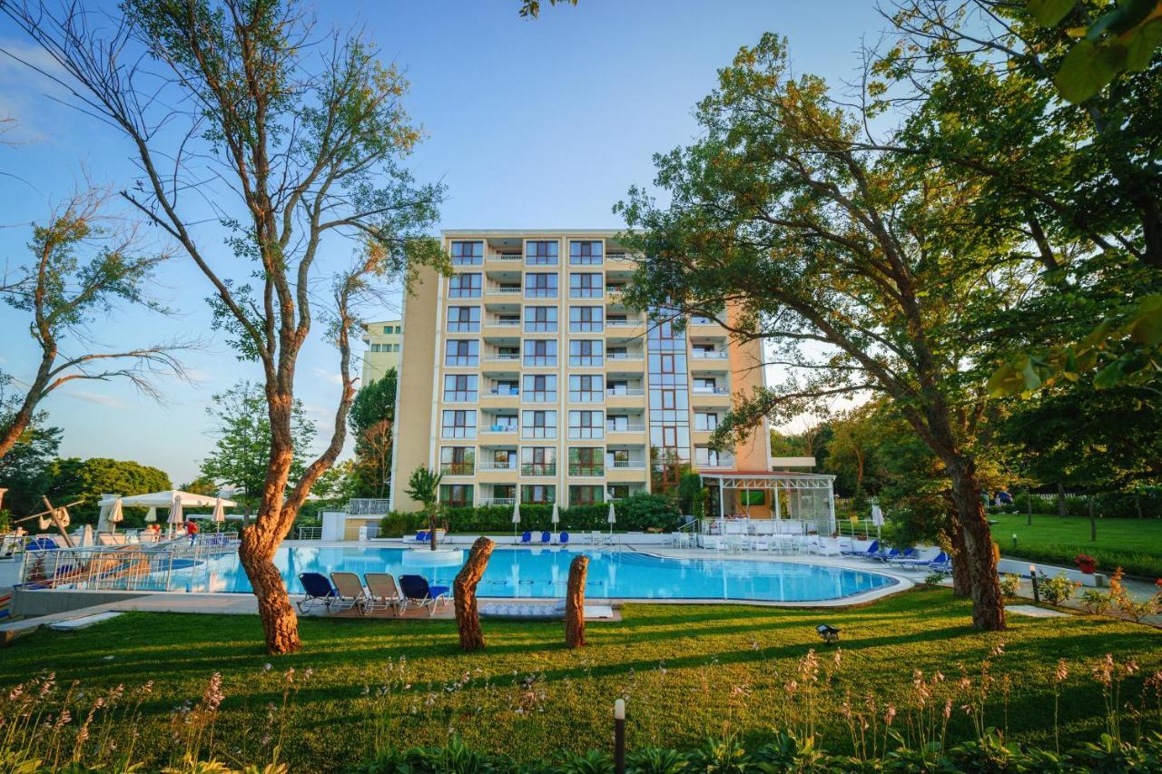 Perla Royal Hotel Приморсько Екстер'єр фото