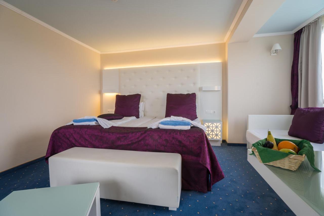Perla Royal Hotel Приморсько Екстер'єр фото